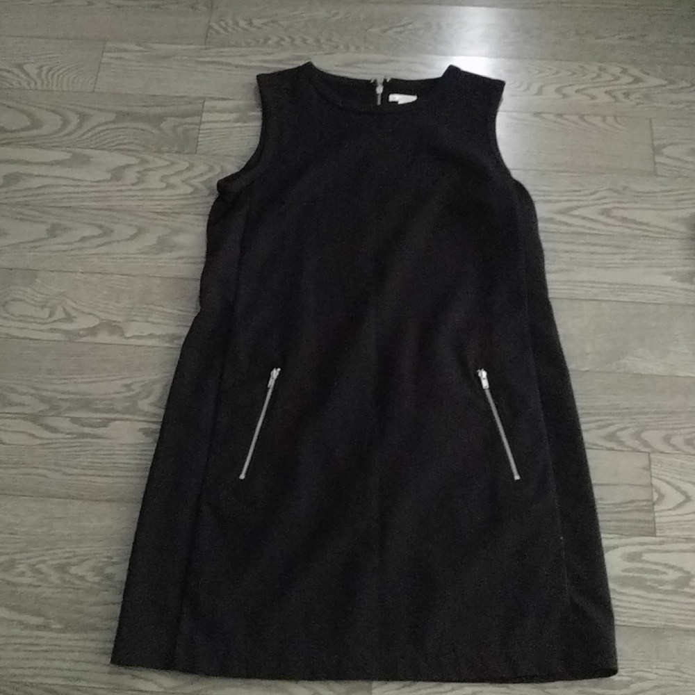 🍀🌺 Beautiful  black dress by Gap🍀🌺🌺